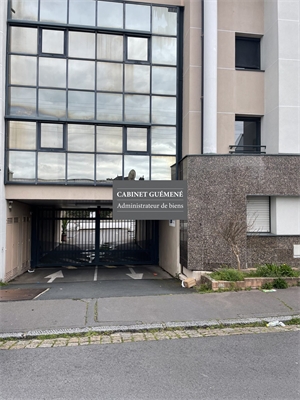 parking interieur à la vente -   44300  NANTES, surface 10 m2 vente parking interieur - GUE133395